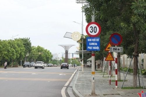 Đường rộng nhưng giới hạn 30km/h: Những điều cần hiểu đúng về quy định tốc độ
