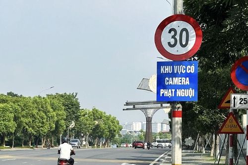 Lái xe từ tốc độ 50-60km/h giảm đột ngột xuống 30km/h: Dễ tai nạn, bị phạt nguội