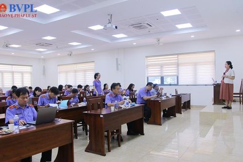 Hội đồng Khoa học Phân hiệu Trường Đại học Kiểm sát dự giờ giảng viên