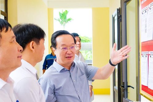 Bí thư Tỉnh ủy Nguyễn Đức Trung kiểm tra triển khai mô hình chính quyền địa phương 2 cấp tại xã Chiêu Lưu