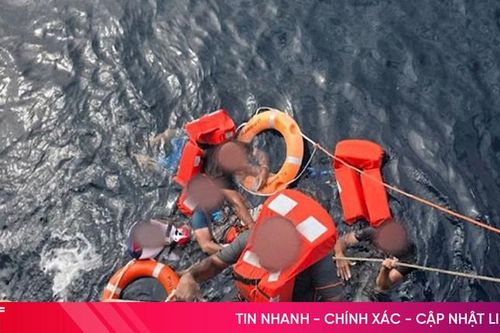 Cứu thêm 4 người sống sót từ tàu bị Houthi tấn công ở Biển Đỏ, 10 người vẫn mất tích
