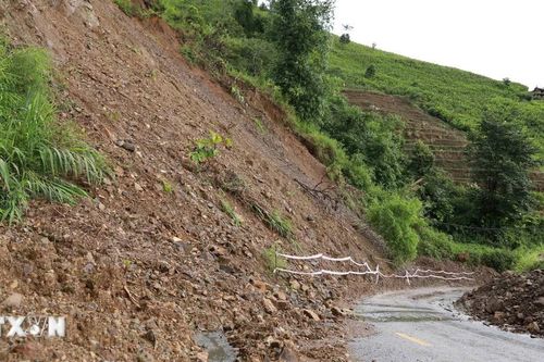 Lai Châu: Mưa lớn kéo dài, nhiều tuyến đường bị sạt lở nghiêm trọng