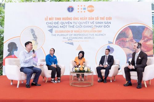 Thích ứng với già hóa dân số: Thanh niên 'tính kỹ' chuyện sinh con, nuôi con
