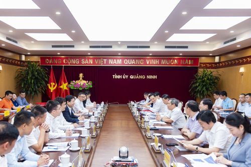 Quảng Ninh hợp tác với doanh nghiệp công nghệ kiến tạo mô hình chính quyền số kiểu mẫu