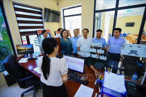 Sau hợp nhất, bộ máy chính quyền vận hành ổn định, cán bộ yên tâm công tác