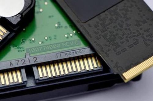Giải mã bí mật ổ SSD: Không phải cứ dung lượng 'khủng' là nhanh và bền