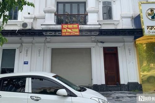 Hàng loạt cửa hàng tại 'địa điểm vàng' ở Nghệ An đóng cửa