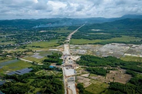 Xử lý dứt điểm tình trạng không bàn giao mặt bằng trên các tuyến cao tốc Bắc - Nam