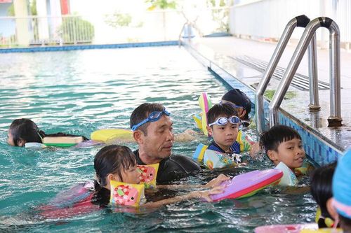 Bổ ích lớp năng khiếu hè