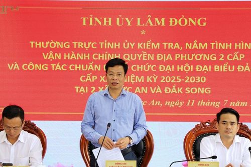 Phó Bí thư Tỉnh ủy Lưu Văn Trung làm việc với xã Đức An và Đắk Song