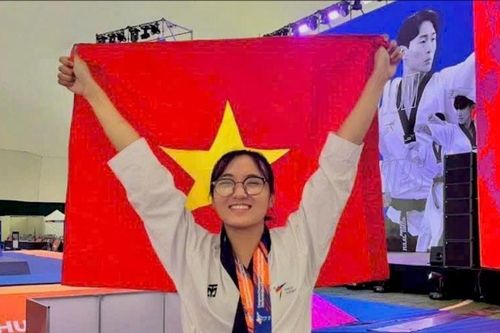 Trần Phương Nhung đoạt Huy chương bạc Taekwondo Thế giới 2025