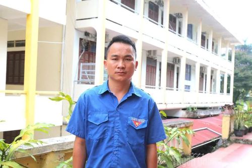 Người con của bản làng