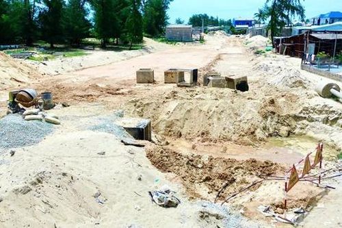 Còn vướng 1,6km mặt bằng, cầu vượt biển dài nhất miền Trung có cán đích đúng hẹn 31/12?