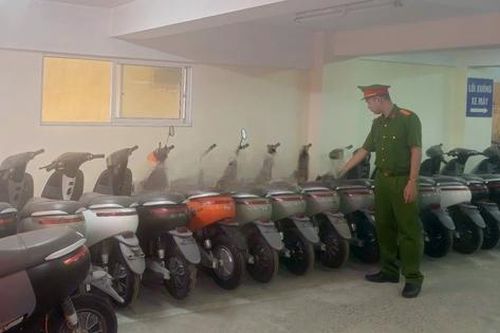 Hà Nội: Triệt phá đường dây sản xuất, buôn bán xe máy điện giả quy mô lớn