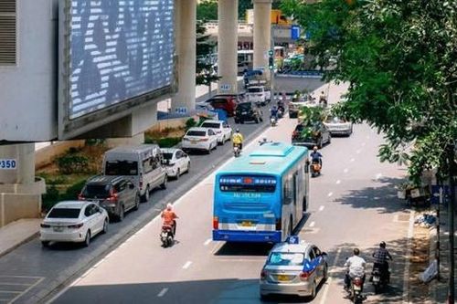 Hà Nội điều chỉnh lộ trình hai tuyến buýt 49, 56A