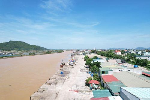 Thanh Hóa: Cảng Hòa Lộc bồi lắng, ngư dân lo tàu thuyền mắc cạn