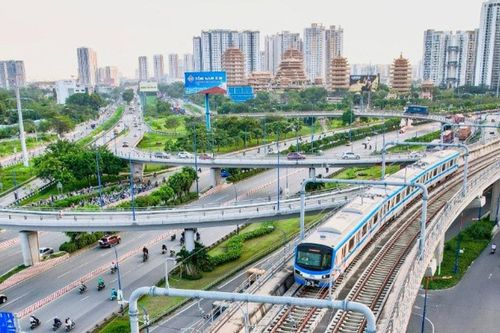 Thể chế, đất đai, niềm tin - đòn bẩy cho tăng trưởng hai con số