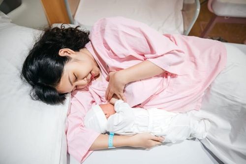 Tuần lễ Nuôi con bằng sữa mẹ 2025: Giải pháp sức khỏe, bảo vệ môi trường