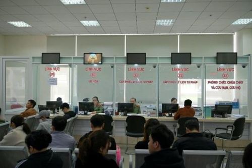 Công an Lâm Đồng làm việc tới 23h đêm, kịp thời cấp phiếu lý lịch tư pháp