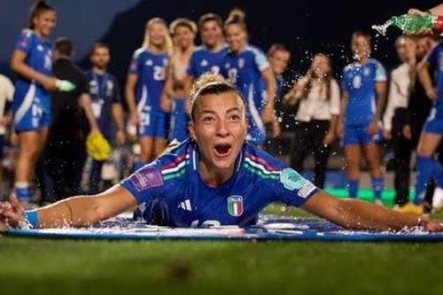 Đội tuyển nữ Italia góp mặt tại vòng knock out