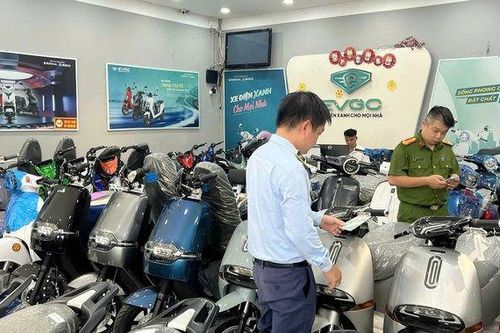 Chuyển hồ sơ vụ buôn xe máy điện giả nhãn hiệu NIJIA cho Công an Hà Nội điều tra