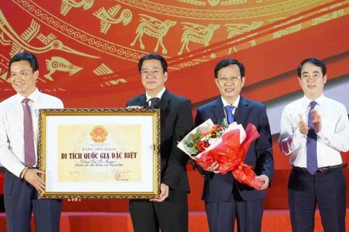 Tháp Bà Ponagar Khánh Hòa nhận Bằng xếp hạng Di tích quốc gia đặc biệt