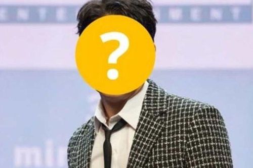 Cha của nam thần tượng hàng đầu Kpop bị cấm xuất cảnh vì nghi án lừa đảo hơn 5.500 tỷ đồng