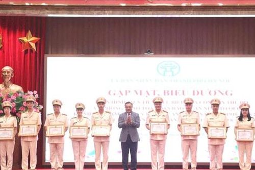 Hà Nội tôn vinh 250 gương điển hình tiên tiến Công an Thủ đô
