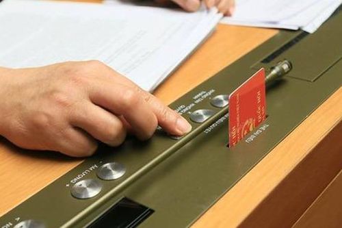 Công bố Lệnh của Chủ tịch nước về 18 Luật vừa được Quốc hội thông qua tại Kỳ họp thứ 9