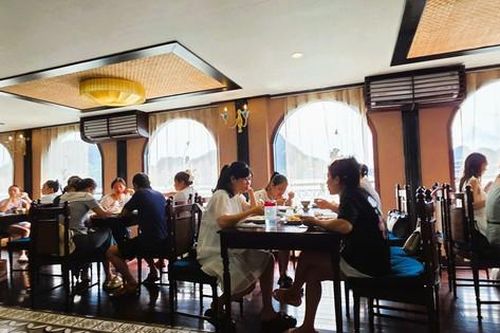 Quảng Ninh: Quản lý, giám sát bếp ăn trên tàu du lịch vẫn gặp khó
