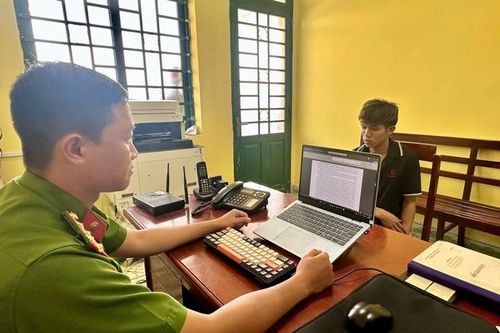 Đột nhập công ty lúc nửa đêm, thanh niên trộm hơn 74 triệu về giấu trên gác xép