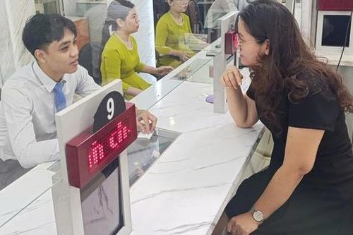 TPHCM đề xuất tinh giản hàng loạt thủ tục hành chính sau 10 ngày sáp nhập
