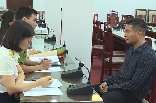 Che giấu doanh thu bán hàng trên mạng, một giám đốc bị khởi tố