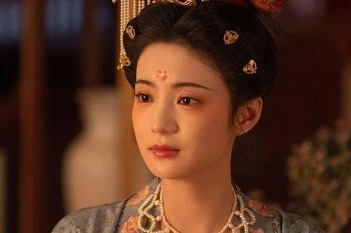 Cẩm Tú Phương Hoa: Trương Nhã Khâm diễn hay thế nào mà có lúc lấn át cả Dương Tử?