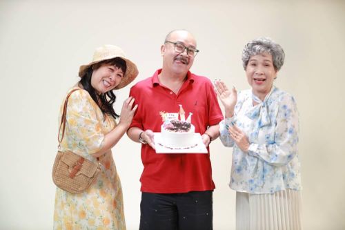 'Nhà mình thôi đi!': Hé lộ sự thật không 'dễ nuốt' giữa những người ruột thịt