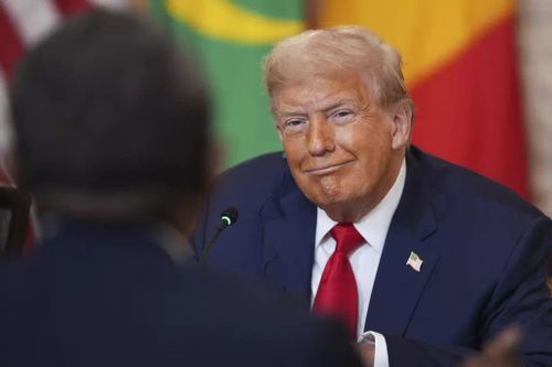 Lãnh đạo thế giới nghĩ ra chiêu mới lấy lòng ông Trump