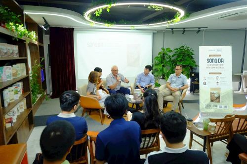 Cuốn sách 800 trang hé mở lịch sử ẩn giấu nơi thượng nguồn Sông Đà