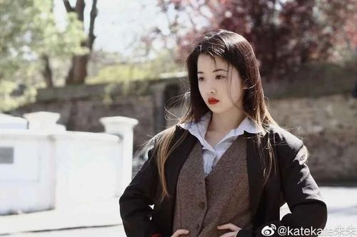 'Nữ thần Toán học' Trung Quốc gây sốt với nhan sắc đỉnh cao