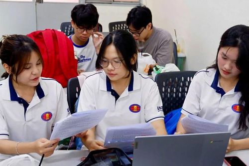 Loay hoay chọn ngành, chật vật xác định tương lai