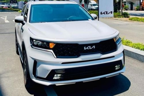 Kia Sorento giảm giá sâu tại đại lý, cao nhất lên tới 80 triệu đồng