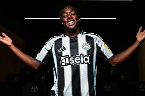 Anthony Elanga phá kỷ lục chuyển nhượng của Nottingham Forest