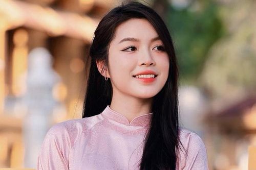 Vẻ đẹp gây thương nhớ của hotgirl bóng chuyền Hà Kiều Vy