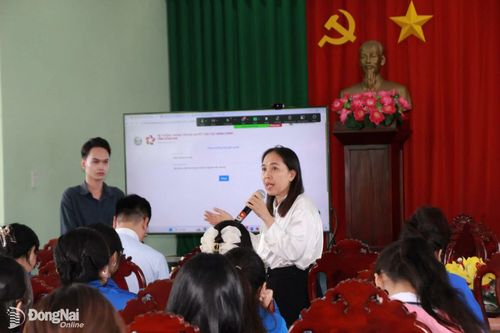 Nâng cao kiến thức, kỹ năng cho cá nhân tham gia đội hỗ trợ vận hành mô hình chính quyền địa phương 2 cấp