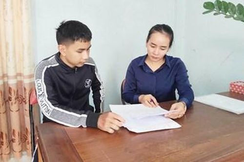 Những ngày đầu làm việc trên các xã mới vùng biên