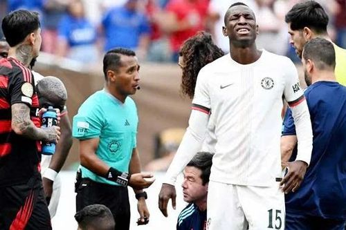 Tấm thẻ đỏ của Nicolas Jackson và ngã rẽ đưa Chelsea vào chung kết FIFA Club World Cup