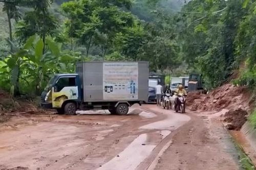 Sơn La: Mưa lớn gây sạt lở, 1 người bị lũ cuốn trôi
