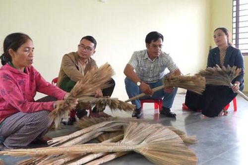 Mở hướng vươn lên cho đồng bào dân tộc thiểu số trên vùng đất A Lưới 2 sau sáp nhập