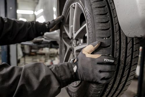 Cảnh báo 5 dấu hiệu cần thay lốp xe ngay