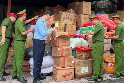 Vận động người dân giao nộp hàng hóa kém chất lượng