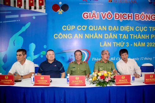 Sôi nổi Giải bóng bàn cúp Cơ quan đại diện Cục Truyền thông CAND tại TPHCM